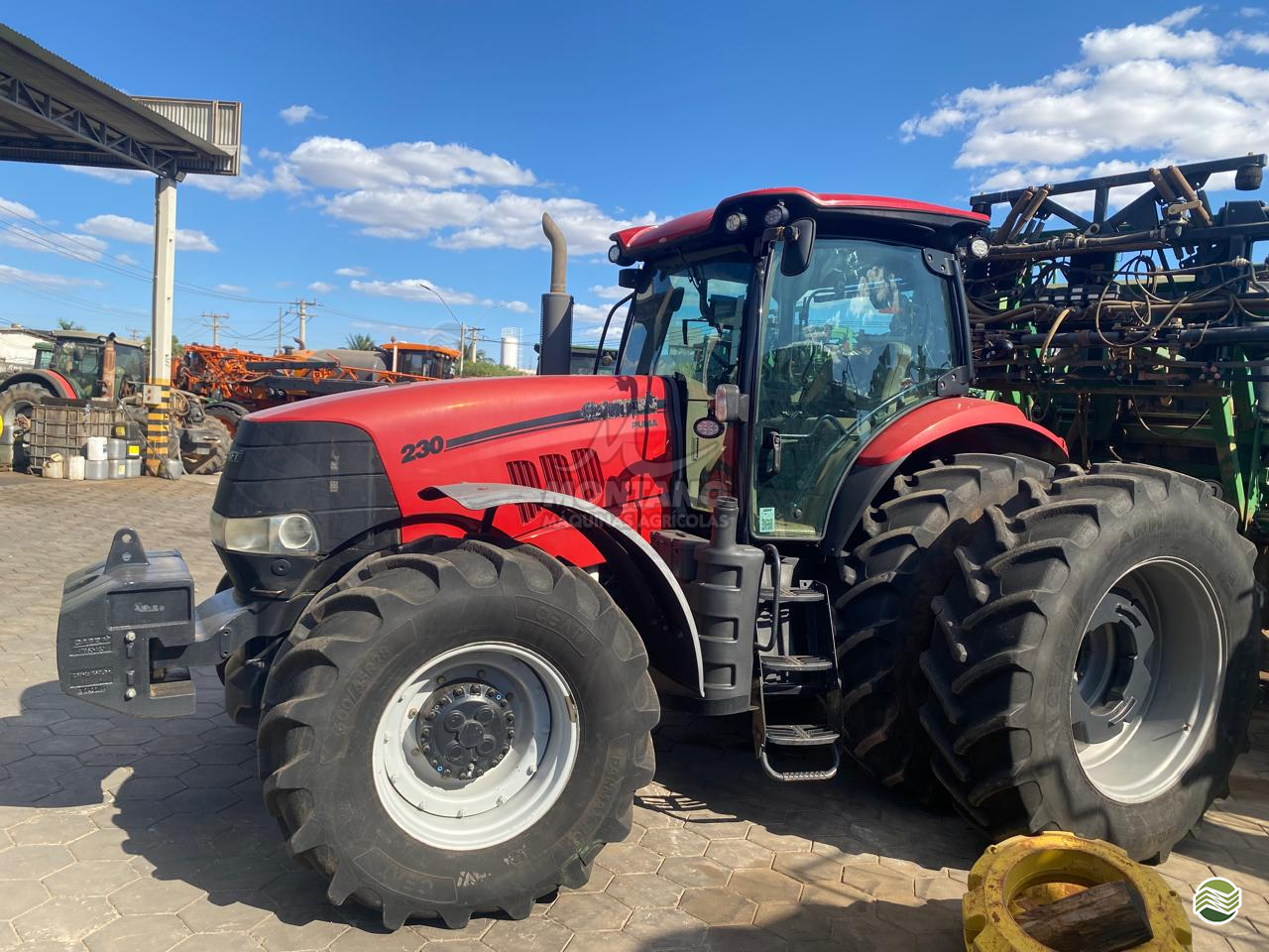 TRATOR CASE PUMA 230 Tração 4x4 Montano Máquinas Agrícolas LAGOA VERMELHA RIO GRANDE DO SUL RS